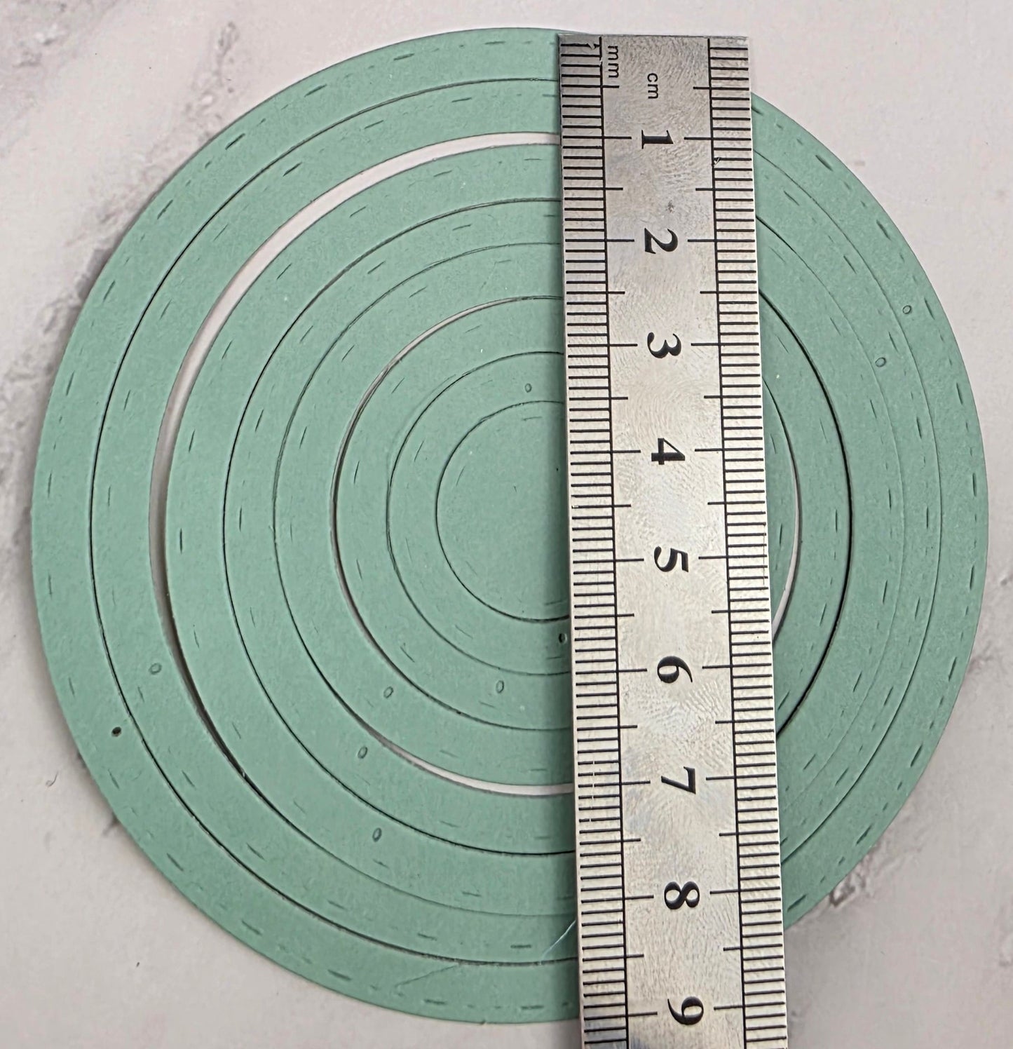 DIE Cut Stanzteile Ringe / Kreise pastell 40 Teile 250gsm