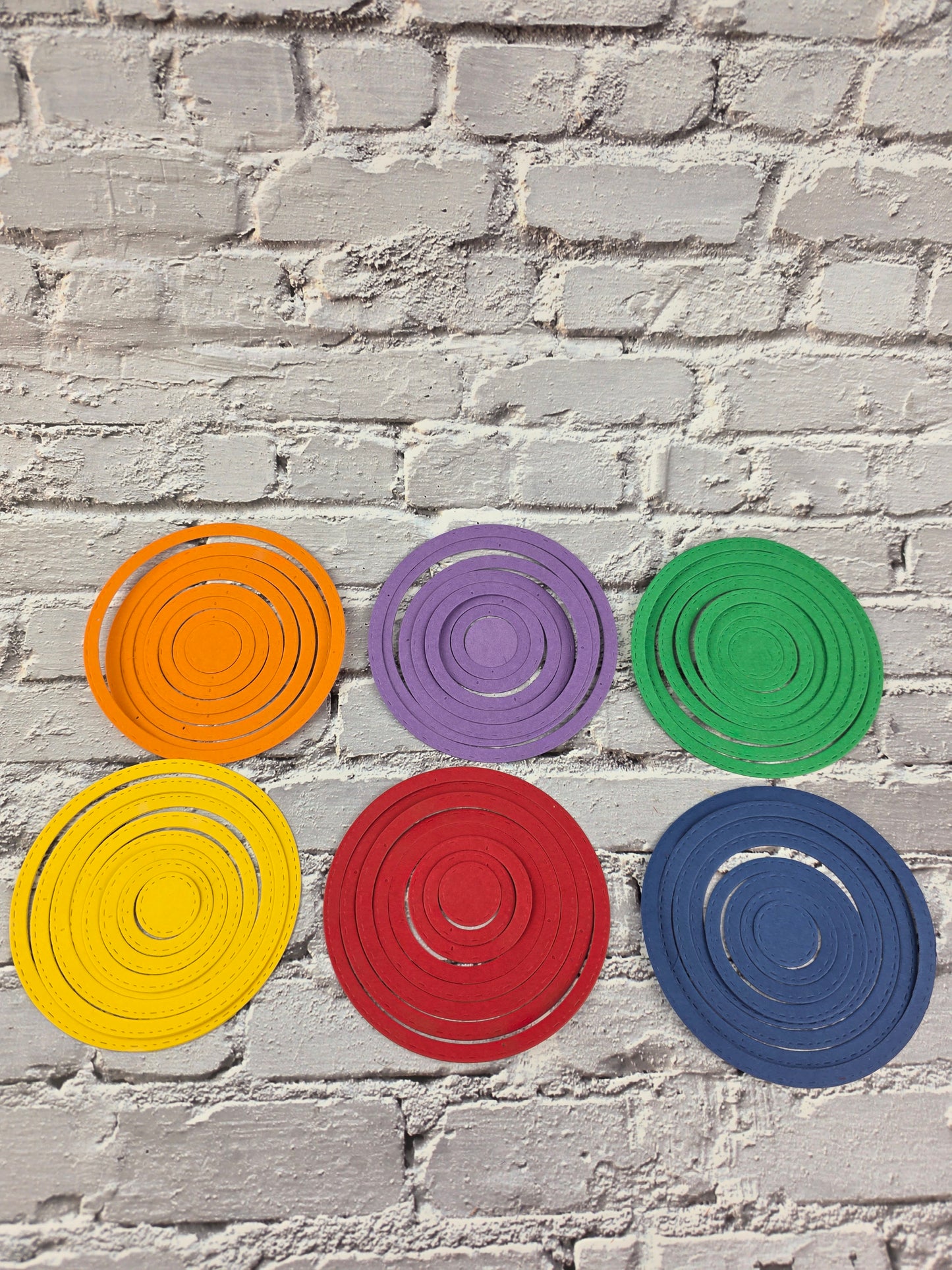 DIE Cut Stanzteile Ringe / Kreise colourful 48 Teile 270gsm