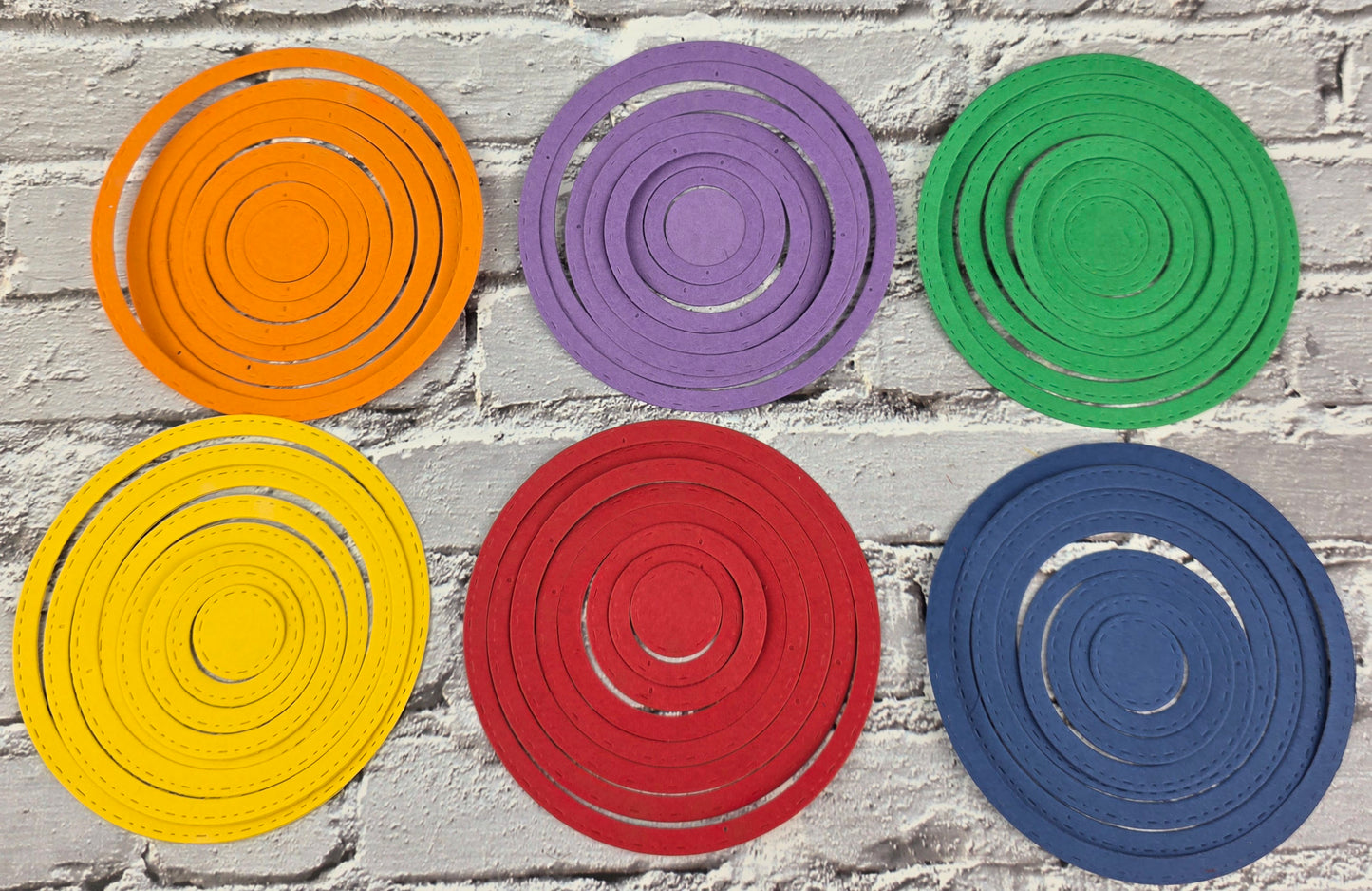 DIE Cut Stanzteile Ringe / Kreise colourful 48 Teile 270gsm